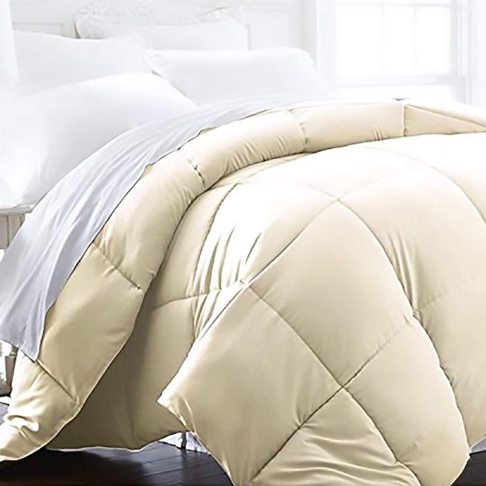 1600 Series Down Alternative Comforter — Papyrus